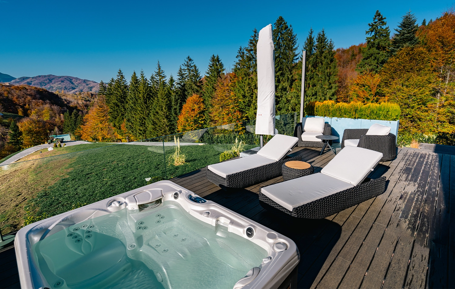 Jacuzzi privat la Sunset Villa